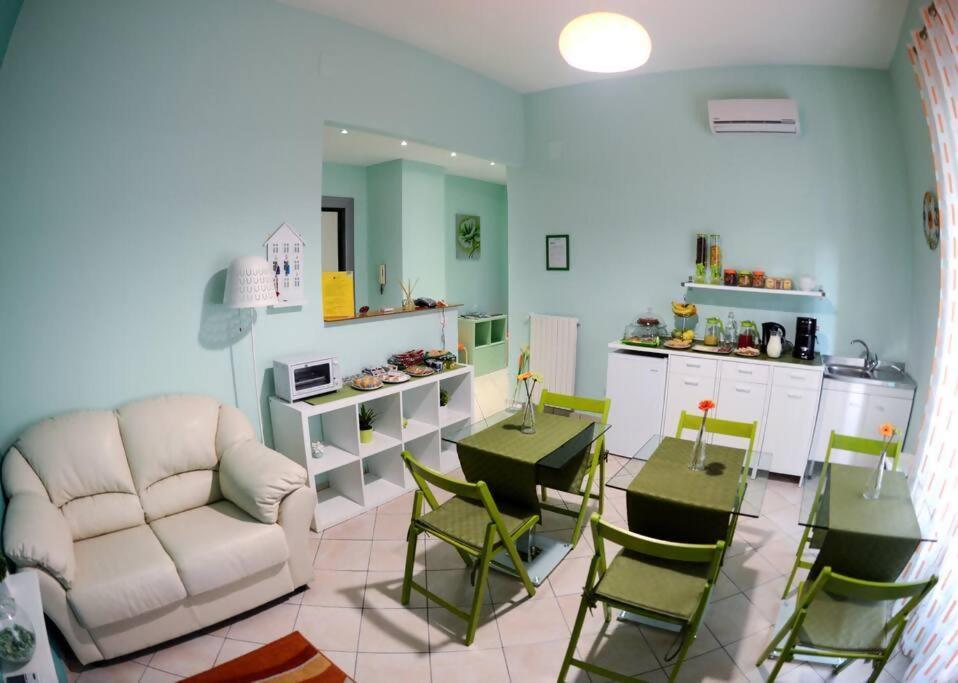 B&B Acquamarina Salerno Værelse billede