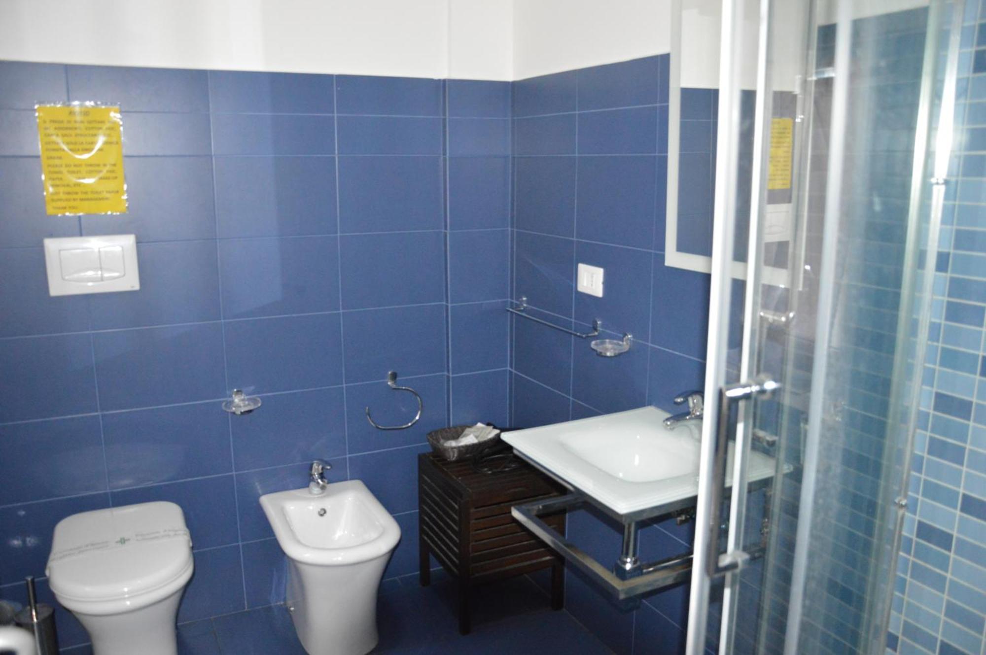 B&B Acquamarina Salerno Værelse billede